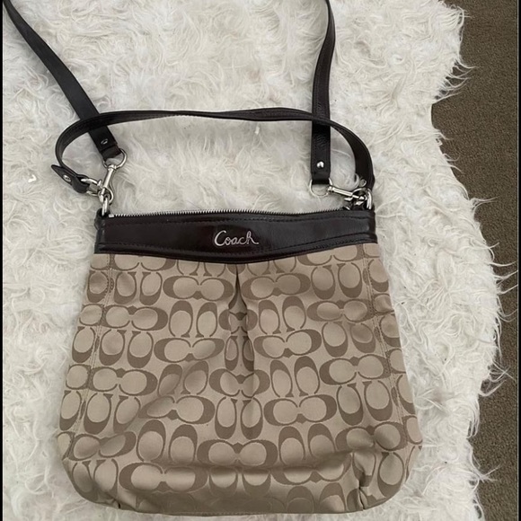 Coach (genuine) crossbody purse - Picture 1 of 3